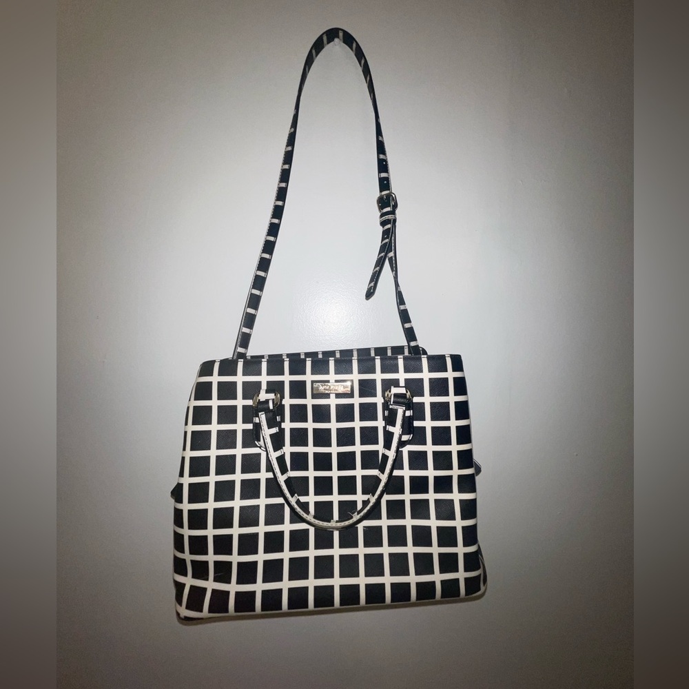 Black and White Purse and Wallet Set